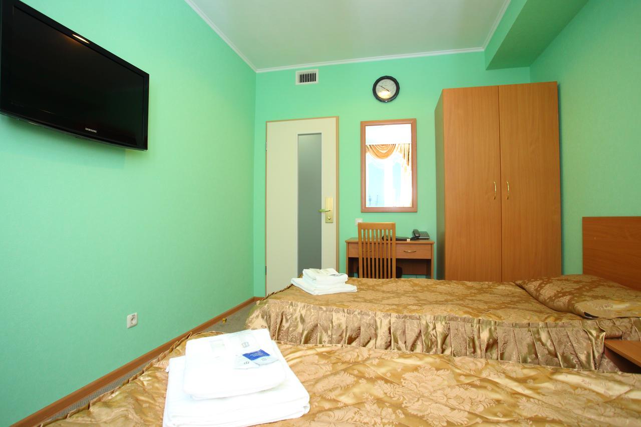 Hotel Rossiya Noyabrsk Habitación foto